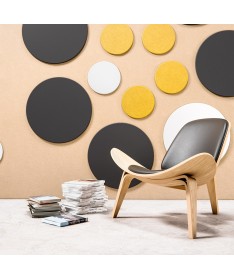 Fabriqué en A·PET® 9 mm (PET recyclé à 60 % minimum), LUNA offre une absorption phonique de premier plan