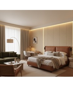Revêtement mural acoustique à motif chevron en bois clair derrière un lit contemporain dans une chambre d'hôtel