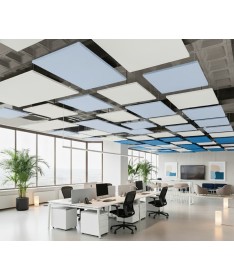 Suspensions acoustiques Quadras bleues et blanches installées au plafond d’un open space lumineux et moderne