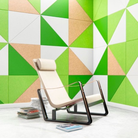 Mur acoustique réalisé avec plaques acoustiques triangulaires TRIUM